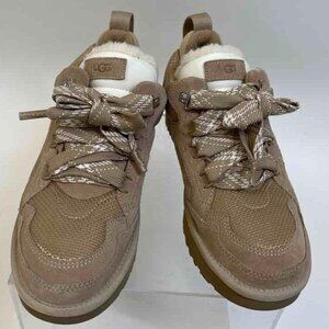 NWOT UGG Lowmel Sneaker